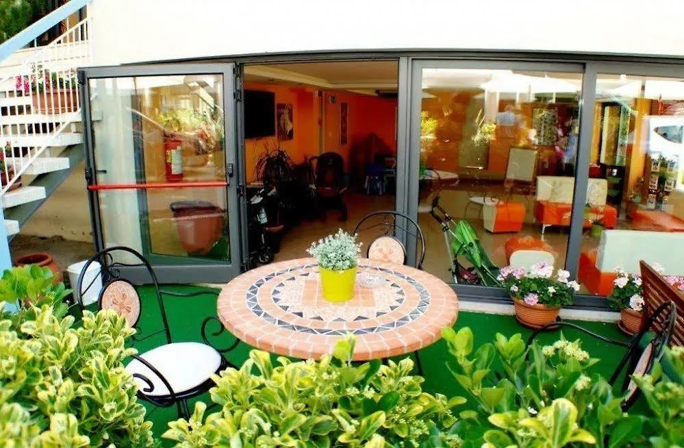 ***  Hotel Jasmine Beach Rimini Italien